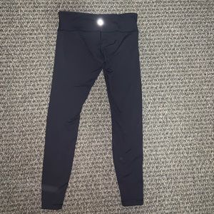Lululemon black wunder unders size 10